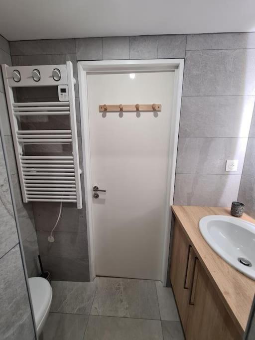 Appartement Au Calme Dans Residence Avec Piscine Boersch ภายนอก รูปภาพ